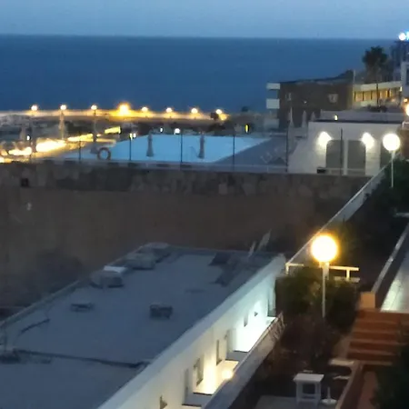 Entre El Cielo Y El Mar. Puerto Rico.. アパート